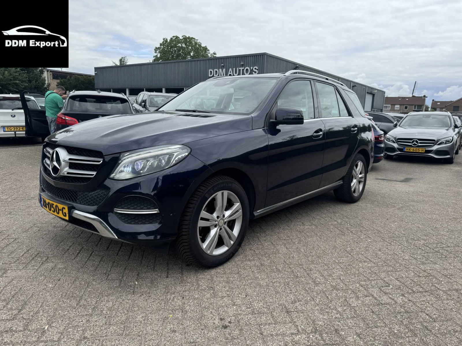 Mercedes-Benz GLE (2015) — foto 1