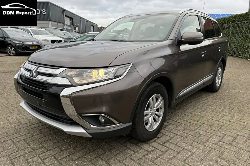 Mitsubishi Outlander (2017)