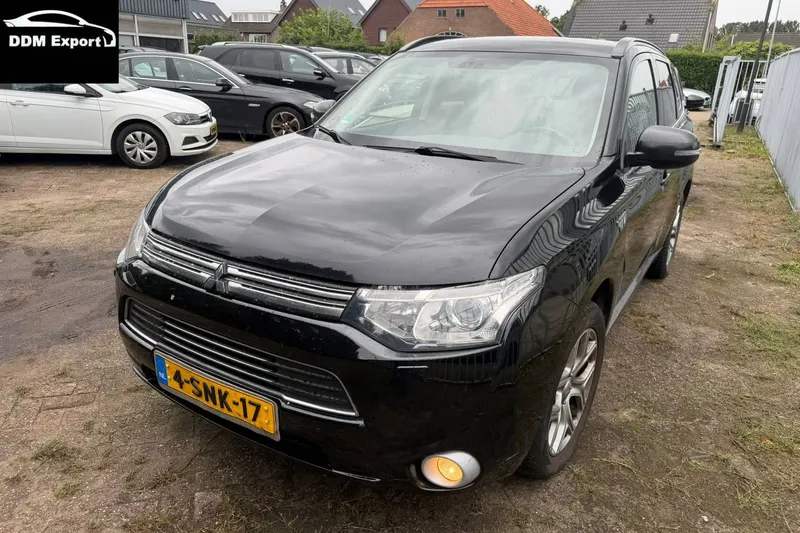 Mitsubishi Outlander (2013)