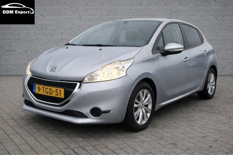 Peugeot 208 (2012)