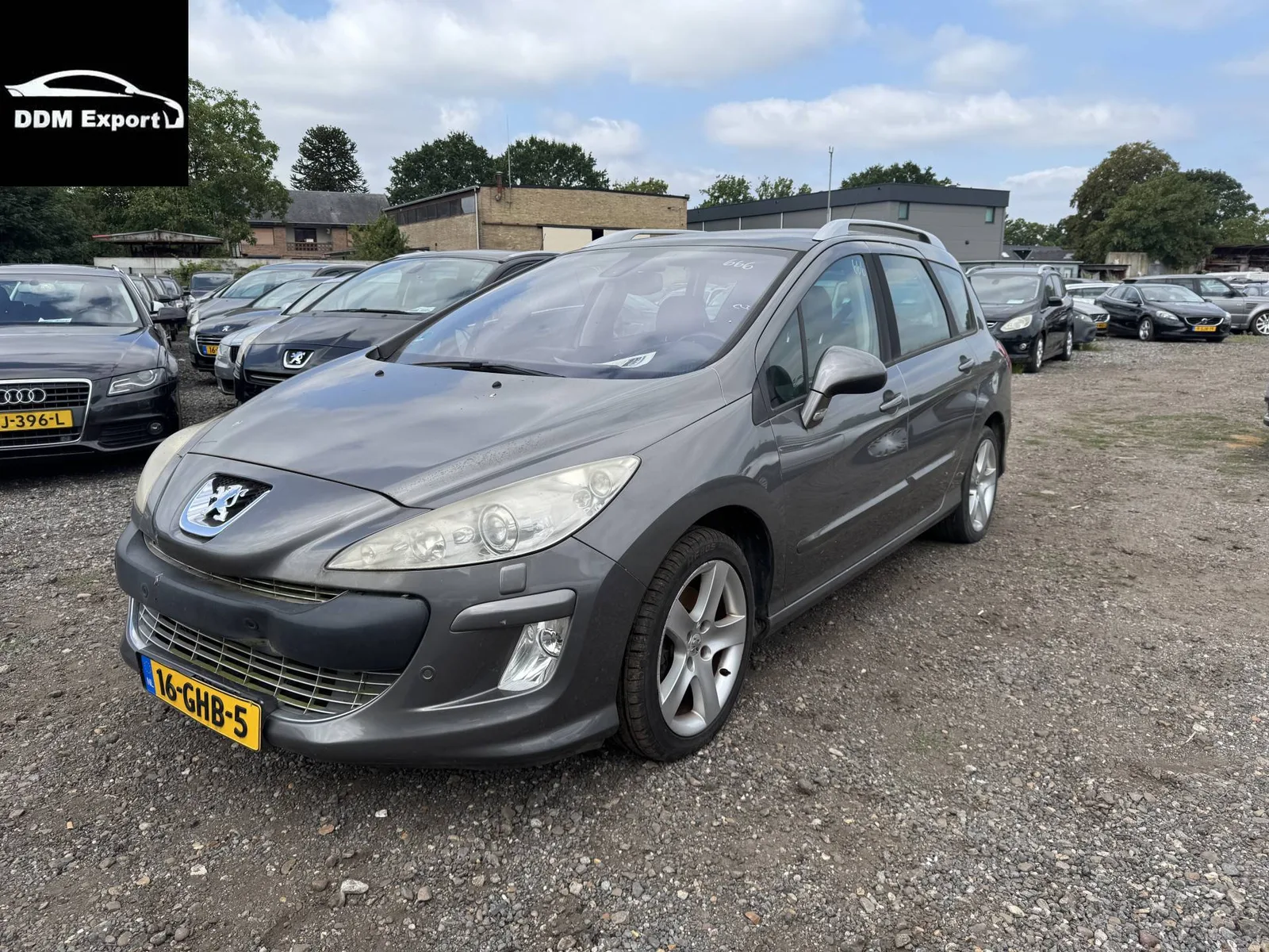 Peugeot 308 (2008) — foto 1