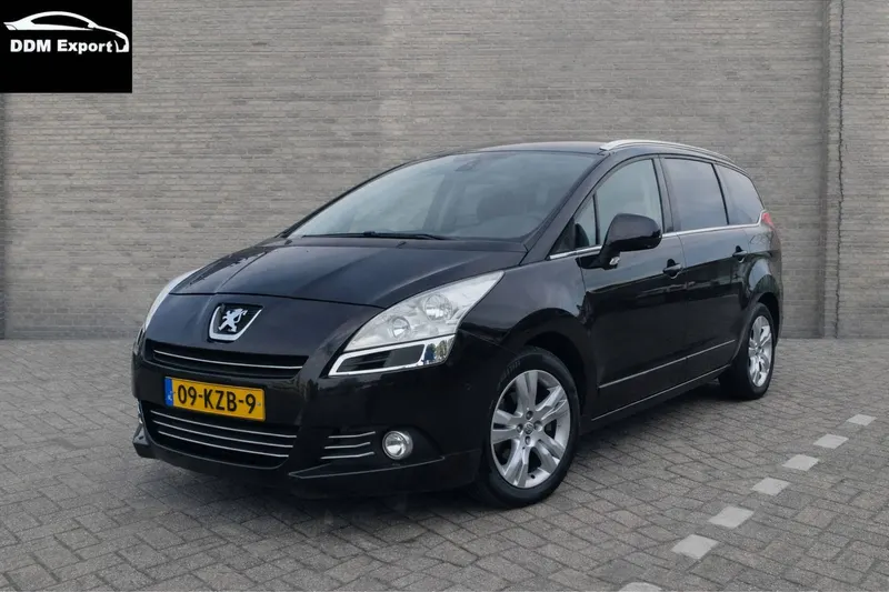 Peugeot 5008 (2010)