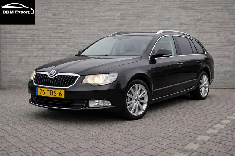 Škoda Superb (2012)