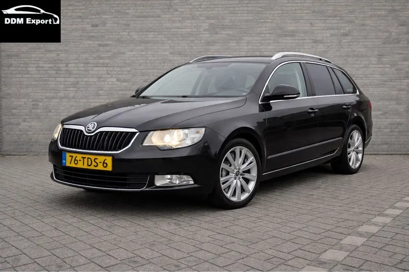 Škoda Superb (2012)