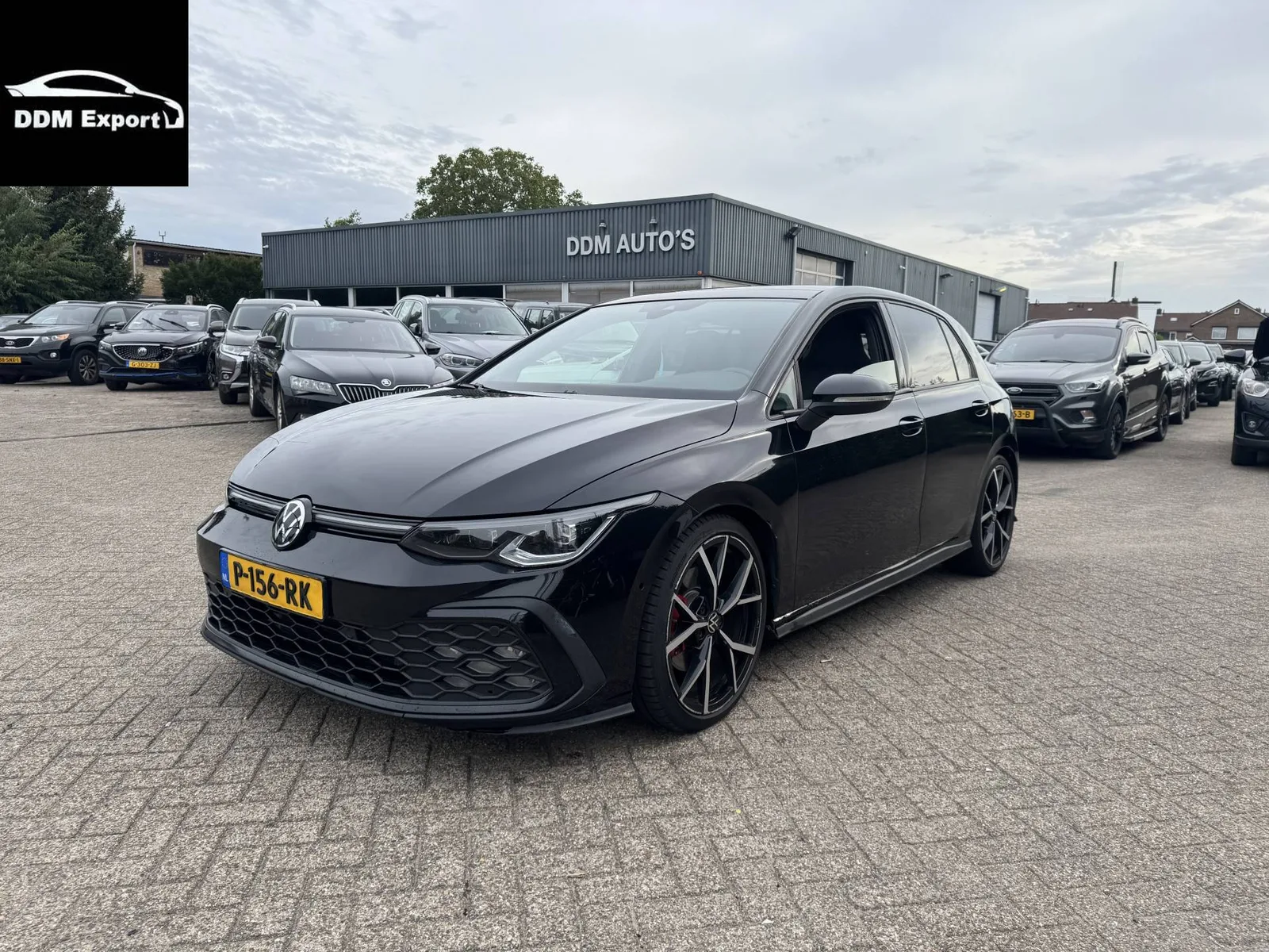 Volkswagen Golf (2021) — foto 1