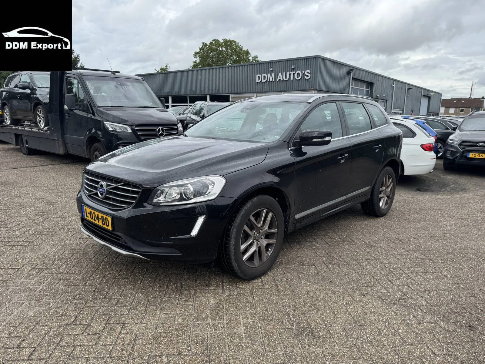 Volvo XC60 (2017) — foto 1