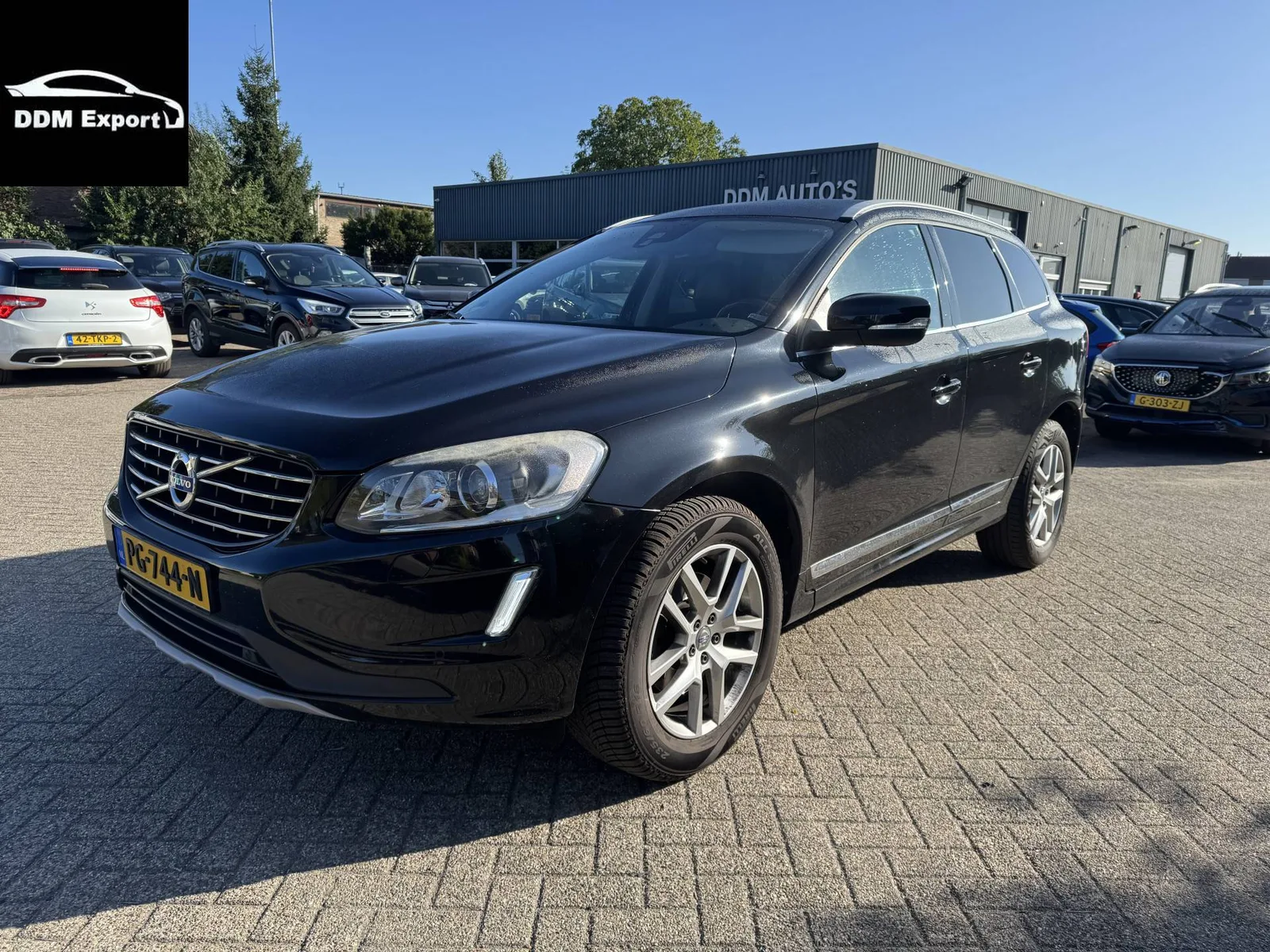 Volvo XC60 (2016) — foto 1