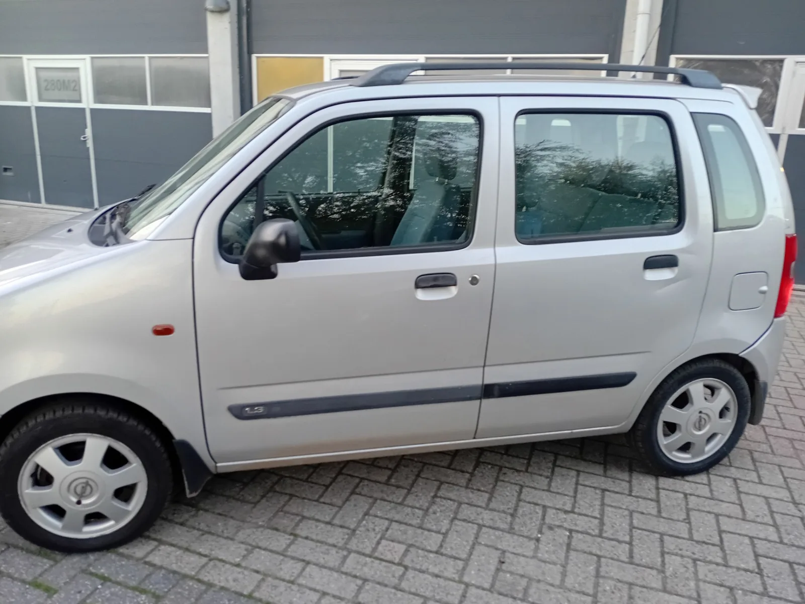 Suzuki Wagon R+ (2001) — foto 1