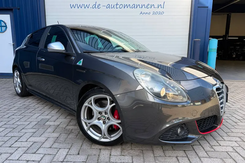Alfa Romeo Giulietta (2012)