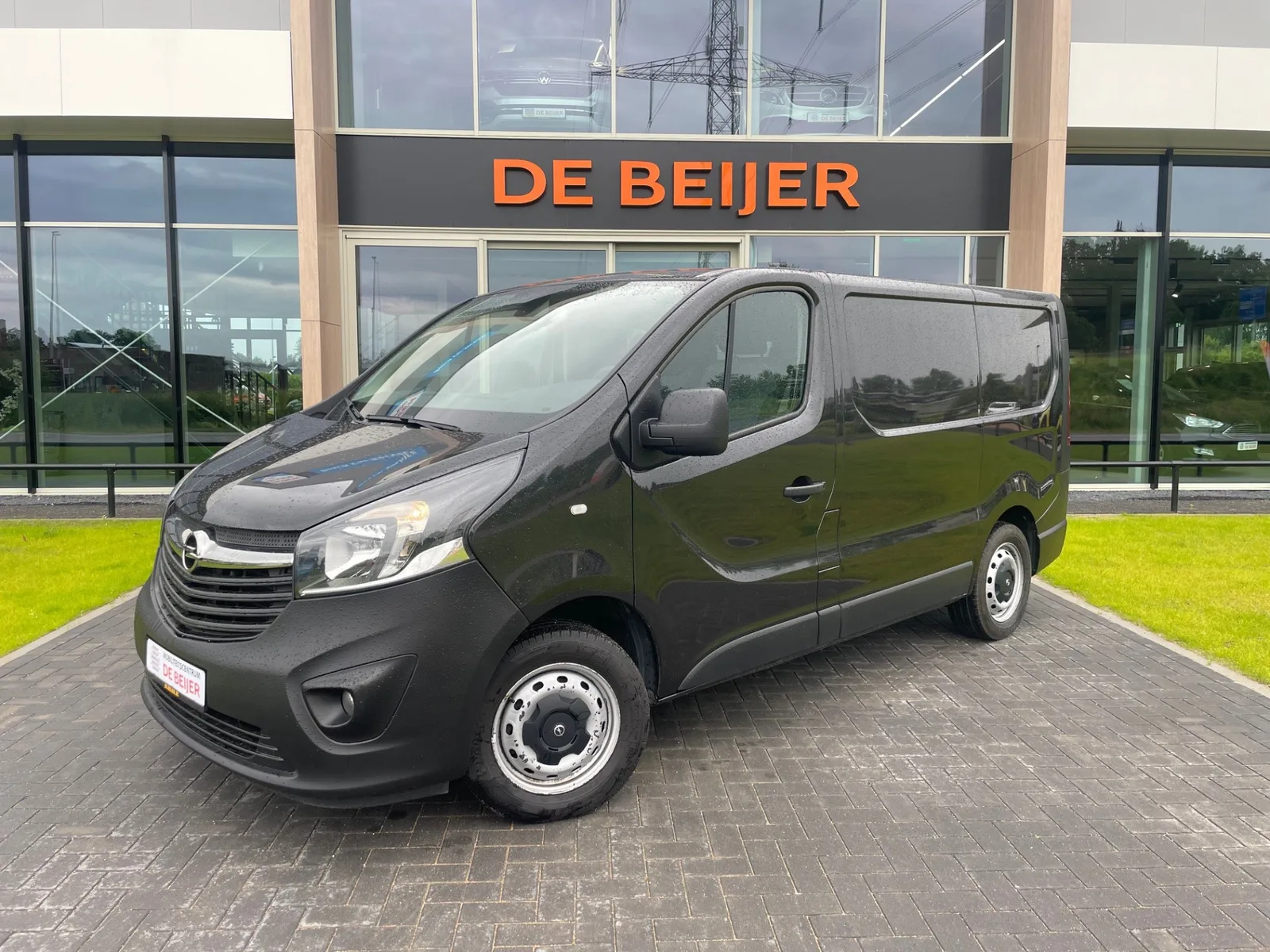 Opel Vivaro (2017) — foto 1