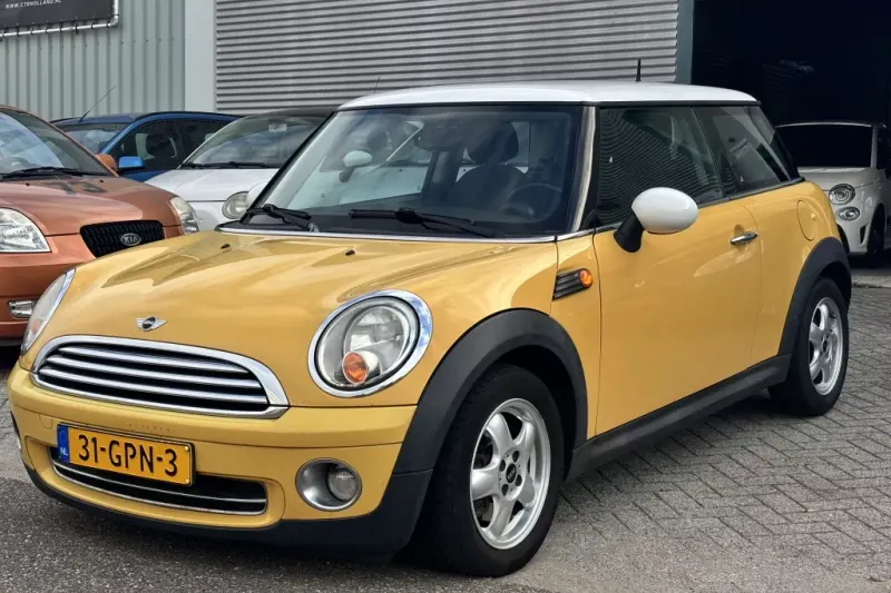 MINI Cooper (2008)