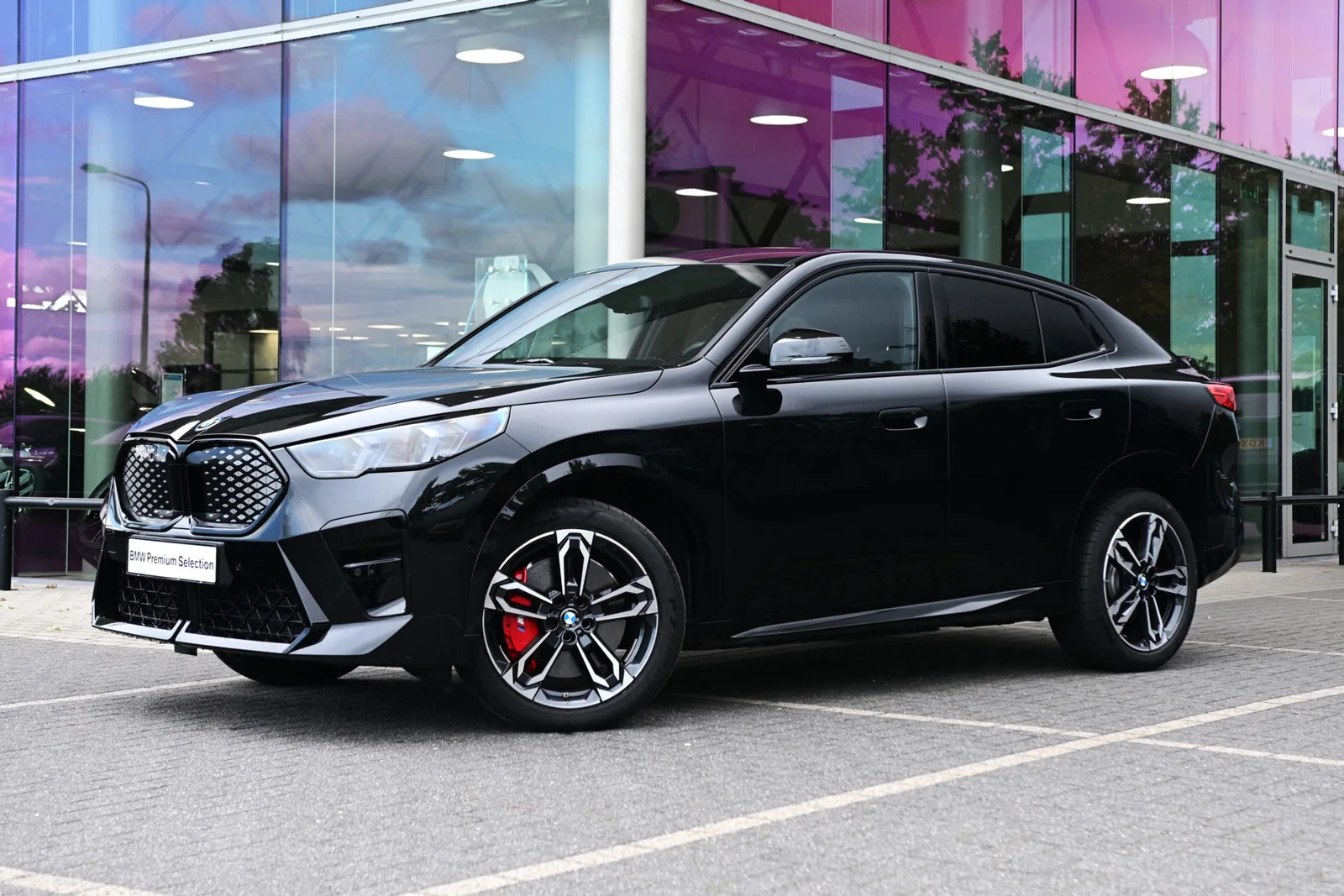BMW iX2 (2025) — foto 1