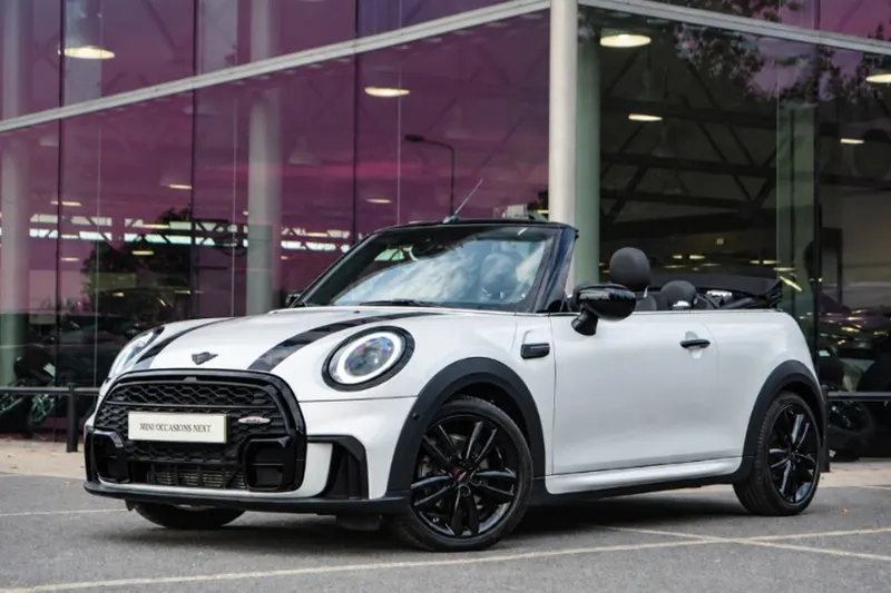 MINI Cabrio (2022)