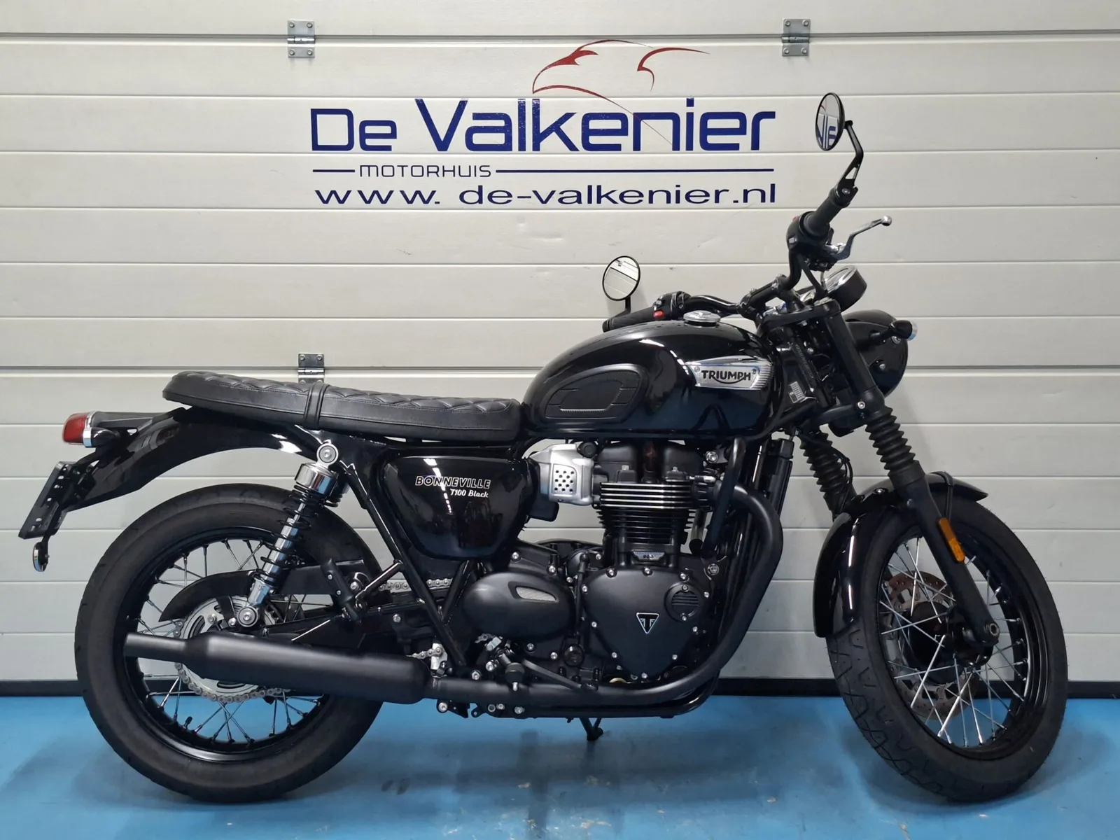 Triumph Bonneville T100 (2021) — foto 1