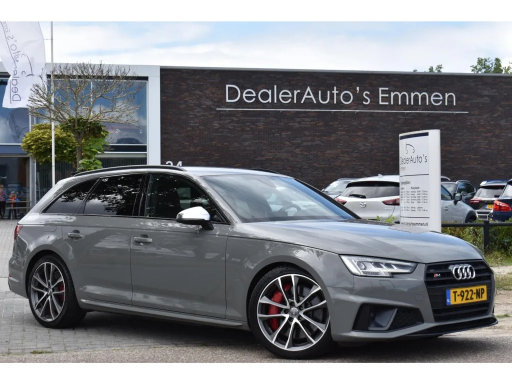 Audi S4 (2019) — foto 1