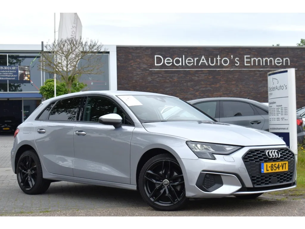 Audi A3 (2021) — foto 1