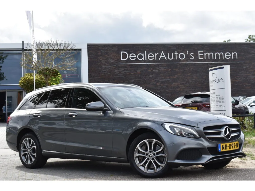 Mercedes-Benz C-Klasse (2016) — foto 1