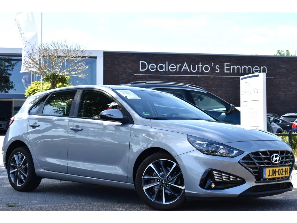 Hyundai i30 (2024) — foto 1