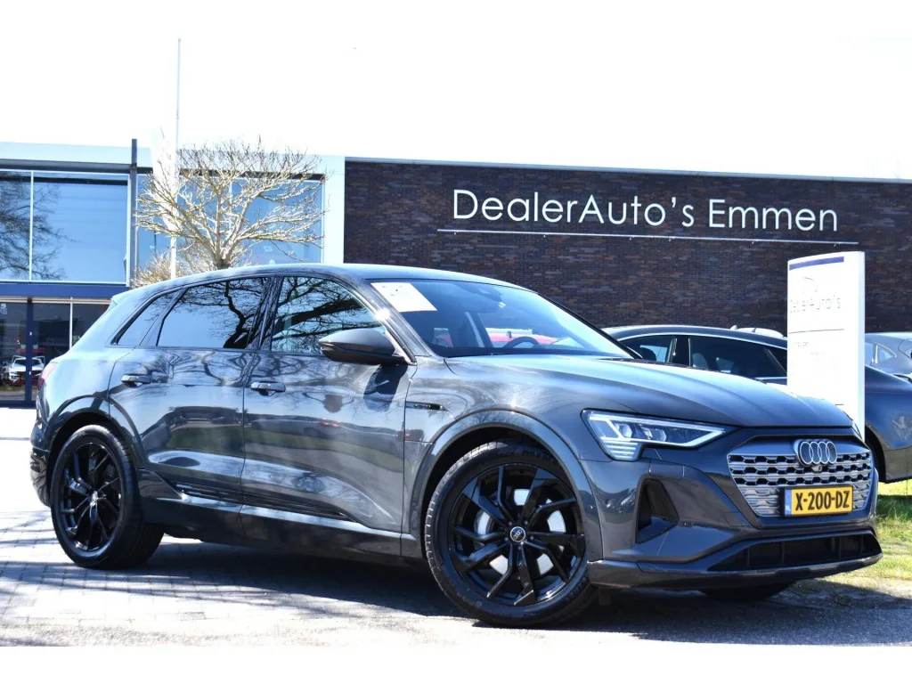 Audi Q8 e-tron (2023) — foto 1