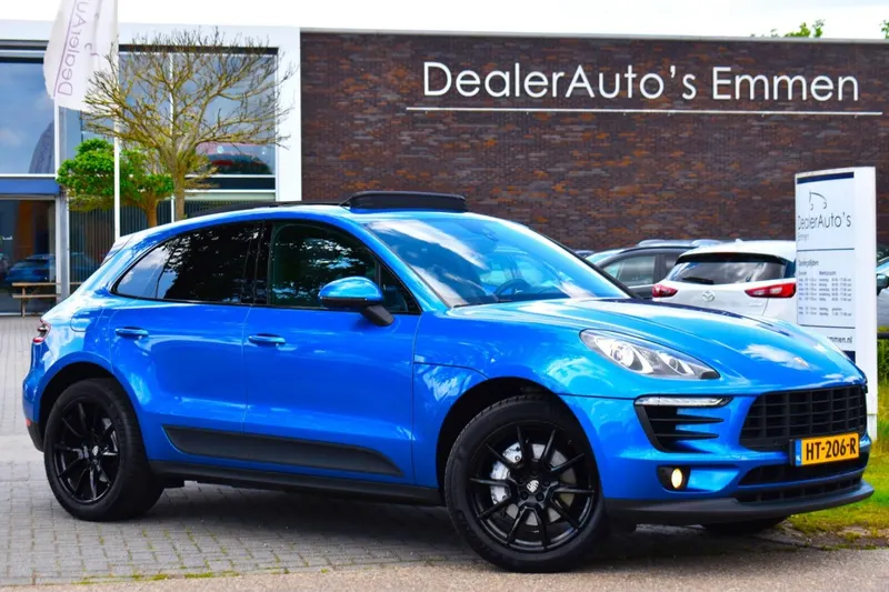 Porsche Macan (2016)