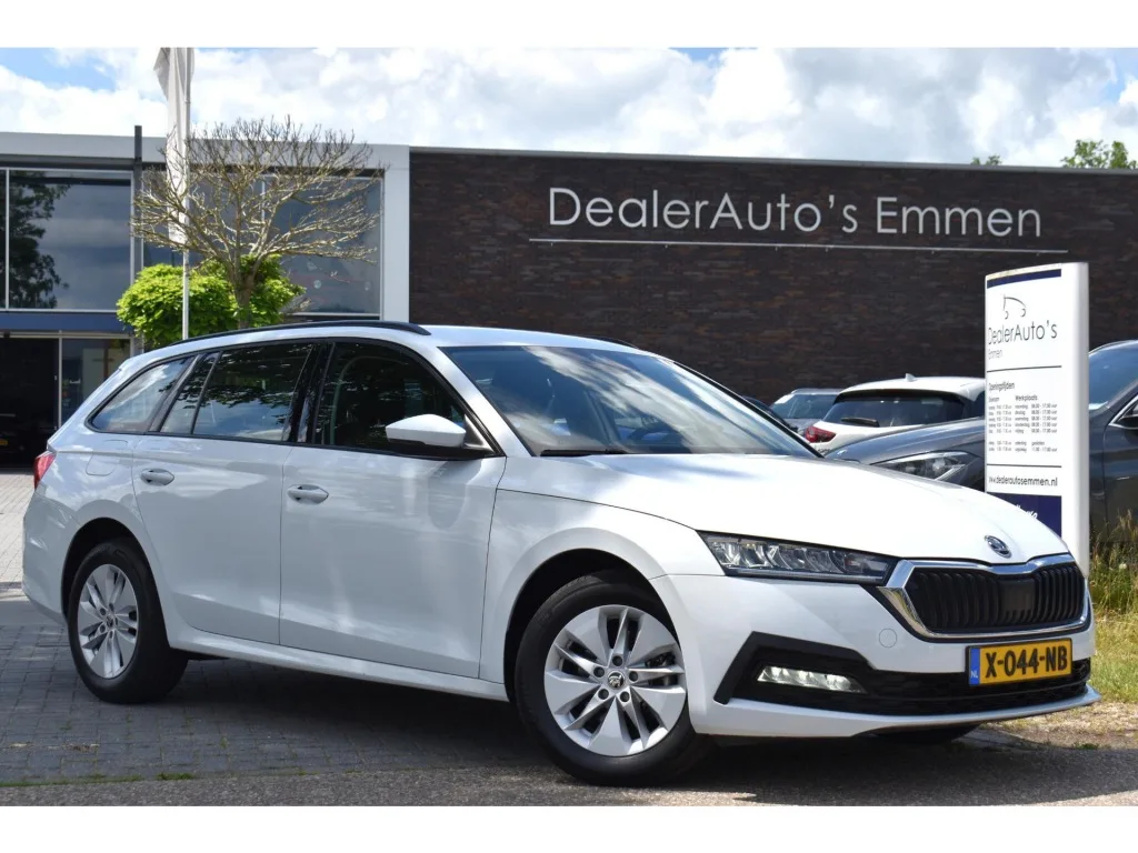 Škoda Octavia (2024) — foto 1