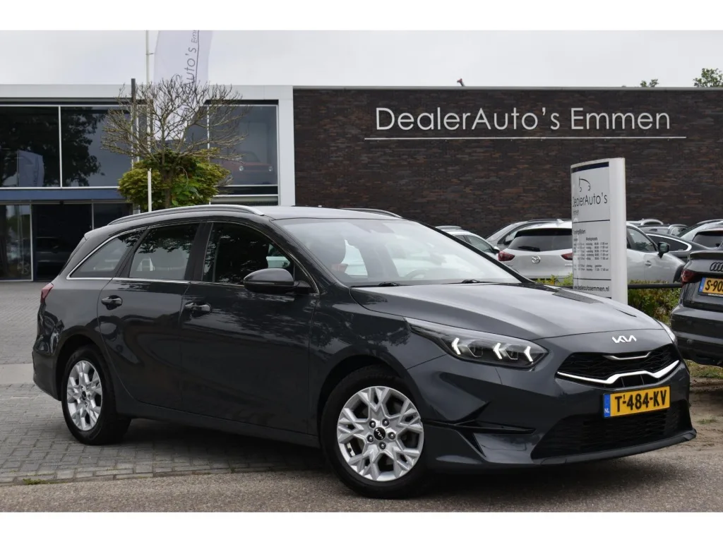 Kia Ceed (2023) — foto 1