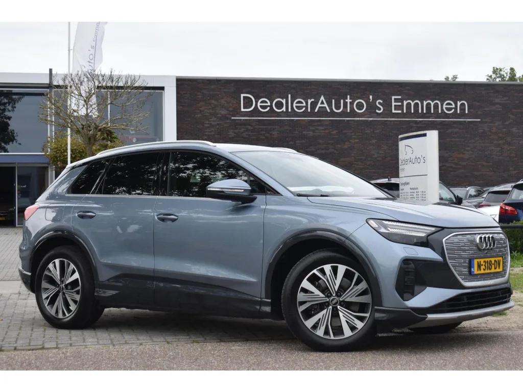 Audi Q4 e-tron (2021) — foto 1