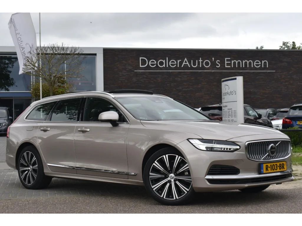 Volvo V90 (2022) — foto 1