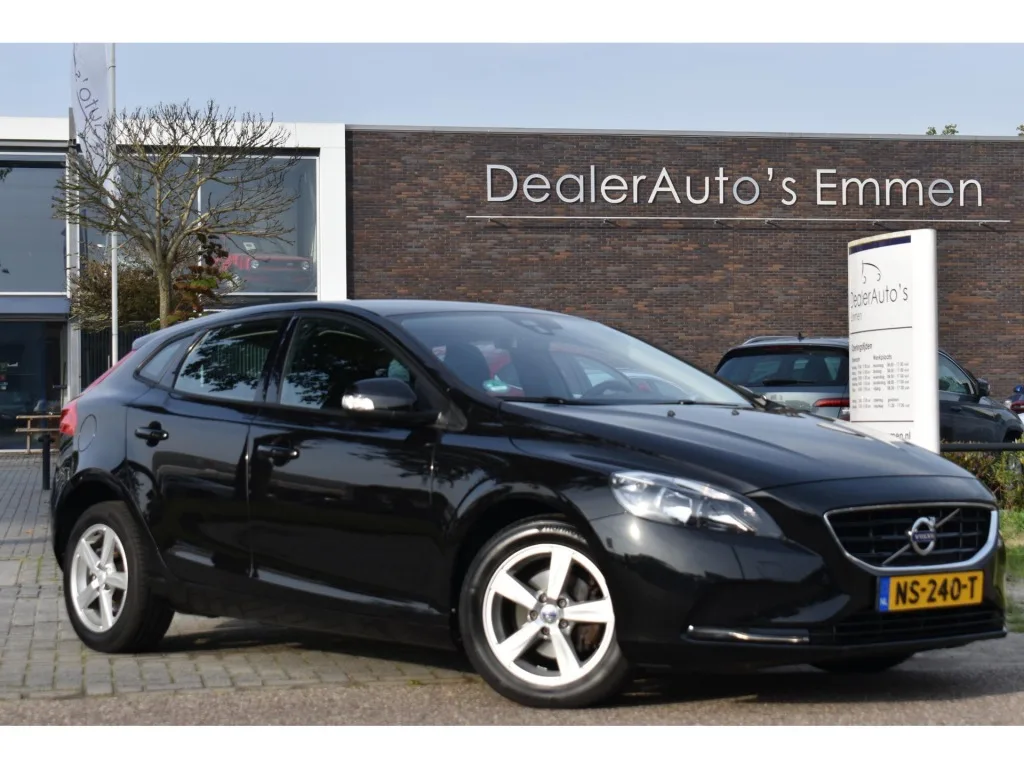 Volvo V40 (2016) — foto 1