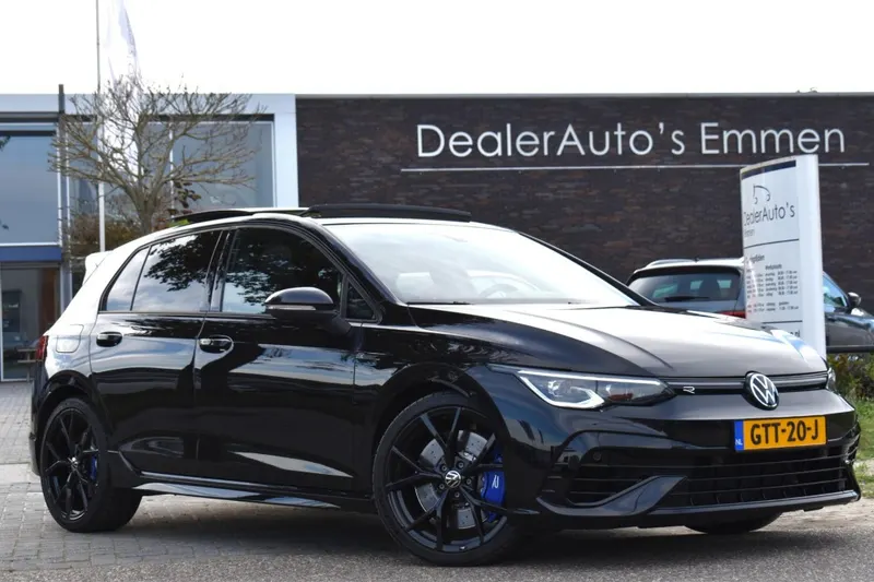 Volkswagen Golf (2024)