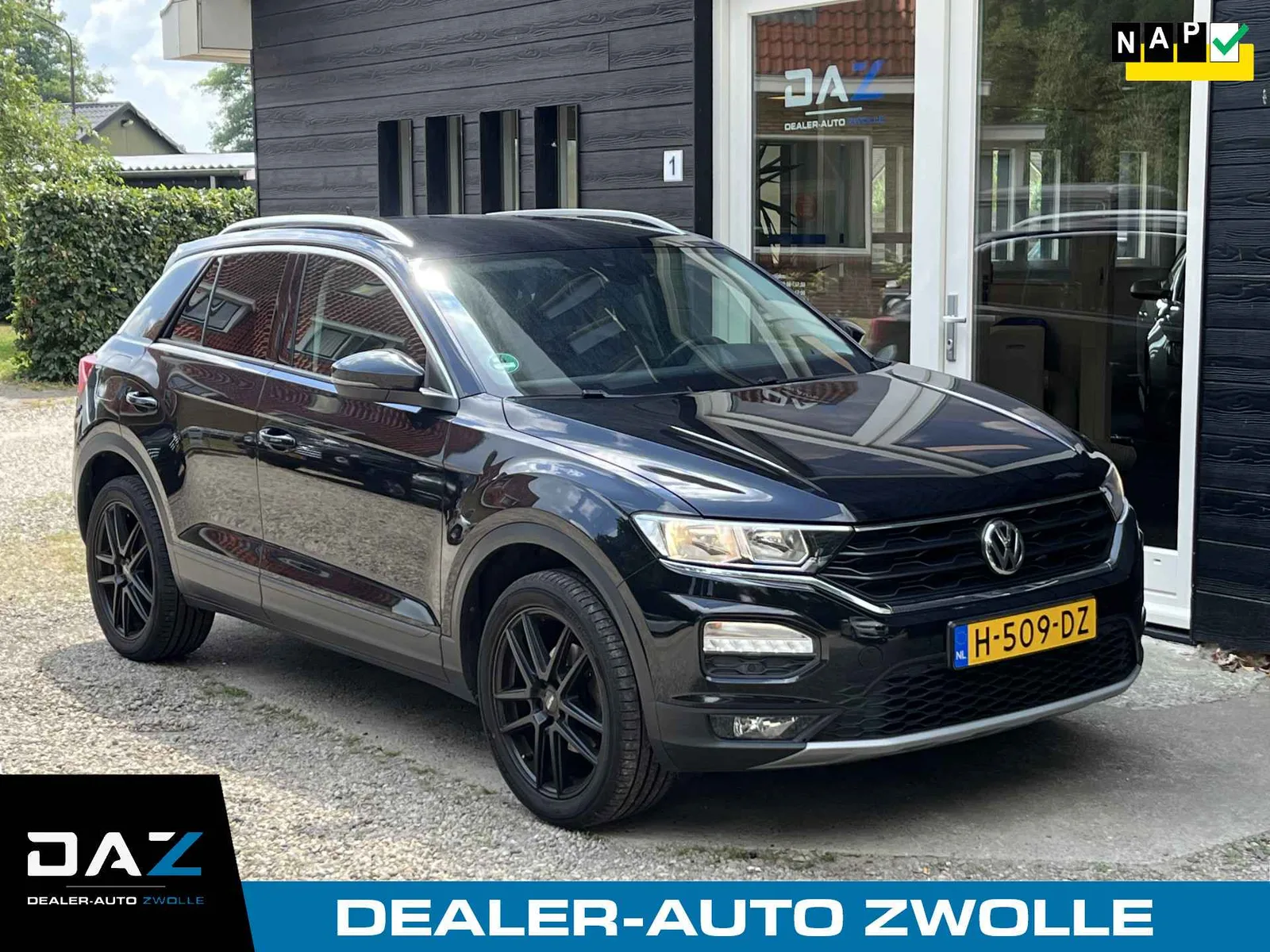 Volkswagen T-Roc (2020) — foto 1