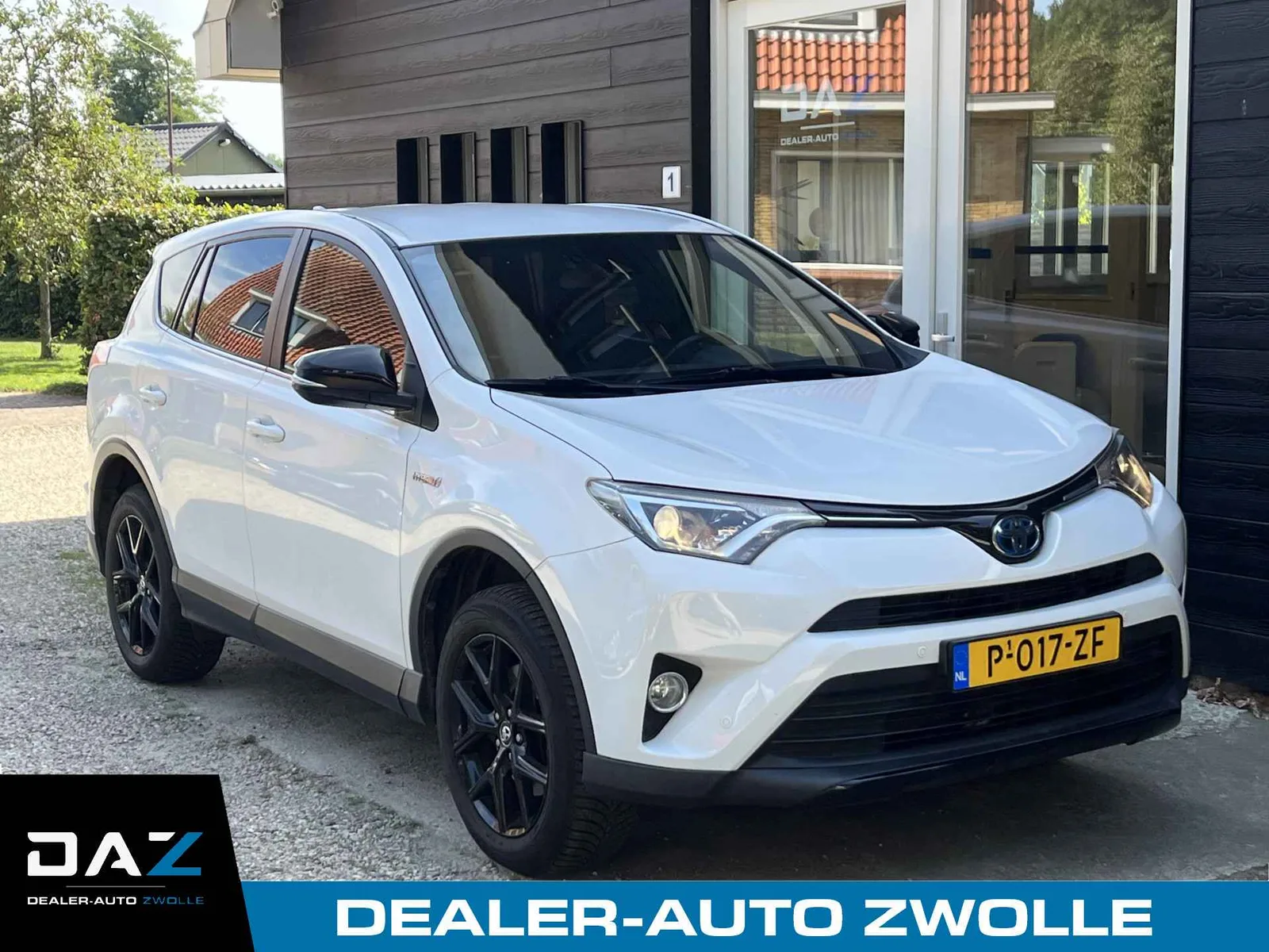 Toyota RAV4 (2018) — foto 1