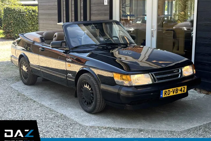 Saab 900 (1989)