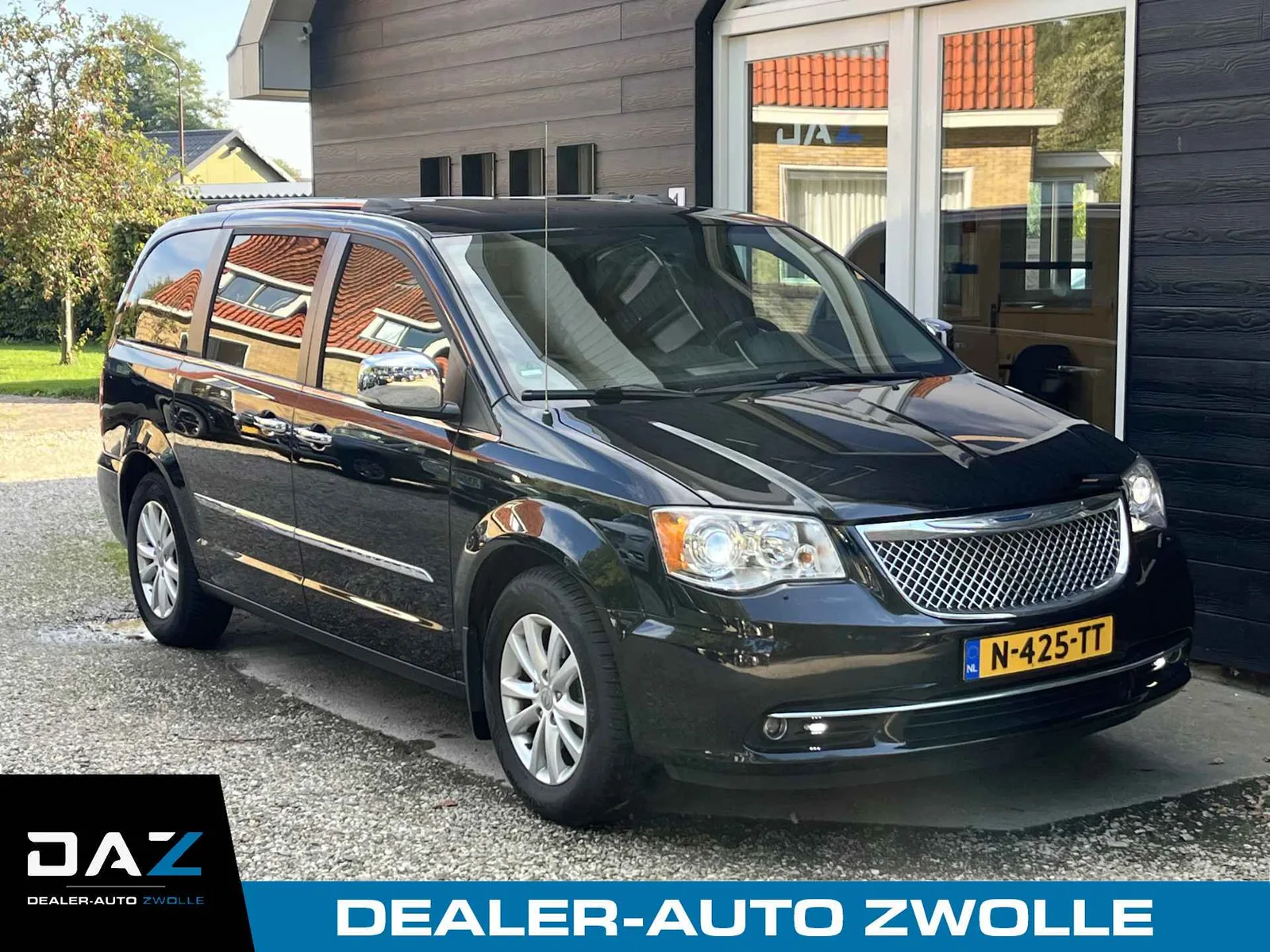 Chrysler Grand Voyager (2015) — foto 1