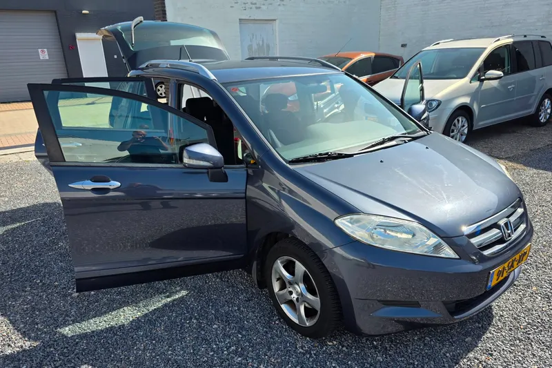 Honda FR-V (2006)