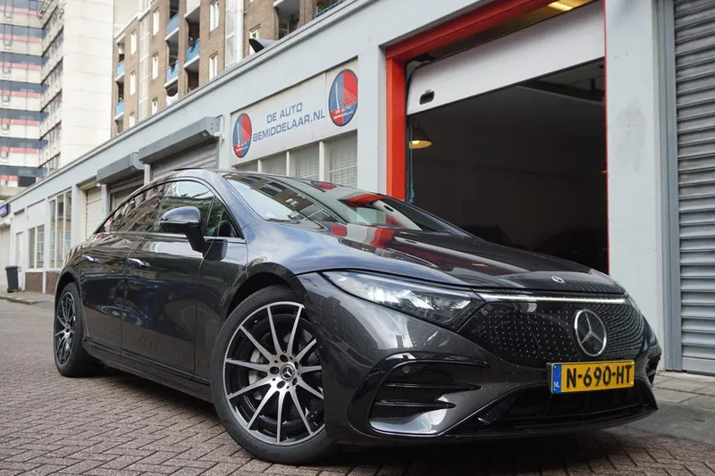 Mercedes-Benz EQS (2021)