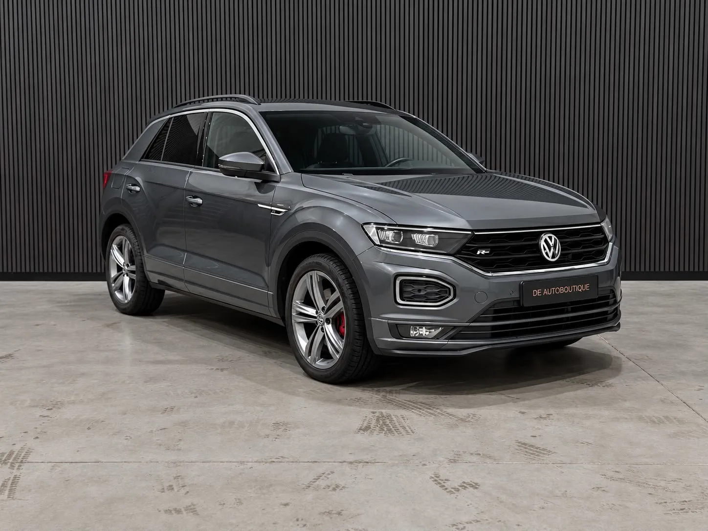 Volkswagen T-Roc (2019) — foto 1