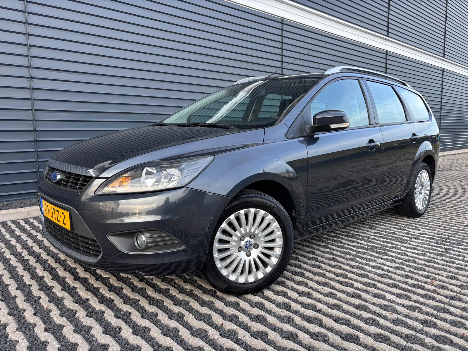Ford Focus (2009) — foto 1