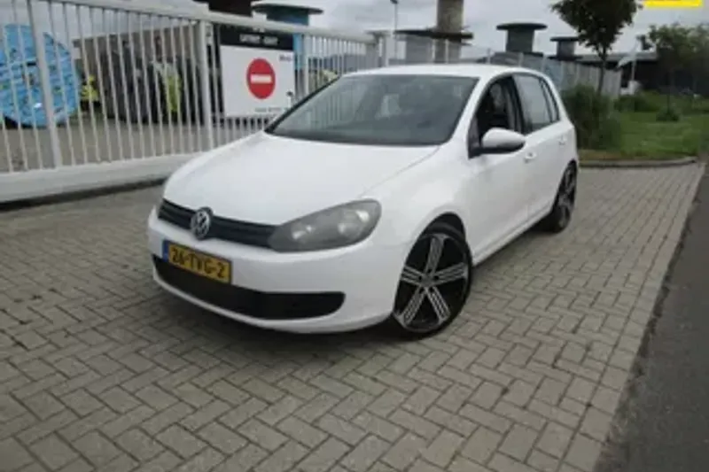 Volkswagen Golf (2012)