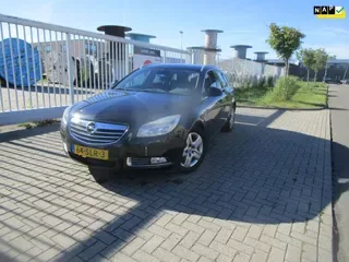 Opel Insignia (2011) — foto 1