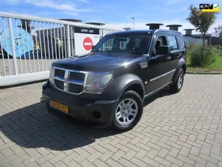Dodge Nitro (2008) — foto 1