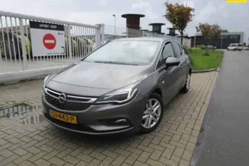 Opel Astra (2018)