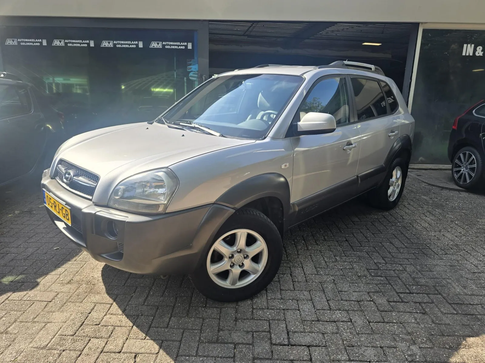 Hyundai Tucson (2005) — foto 1
