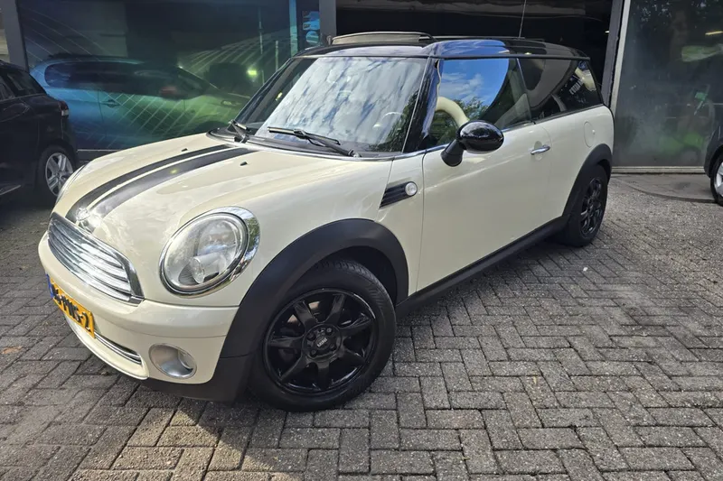MINI Clubman (2011)