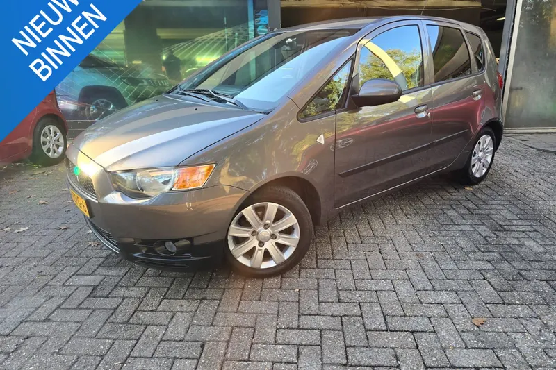 Mitsubishi Colt (2013)