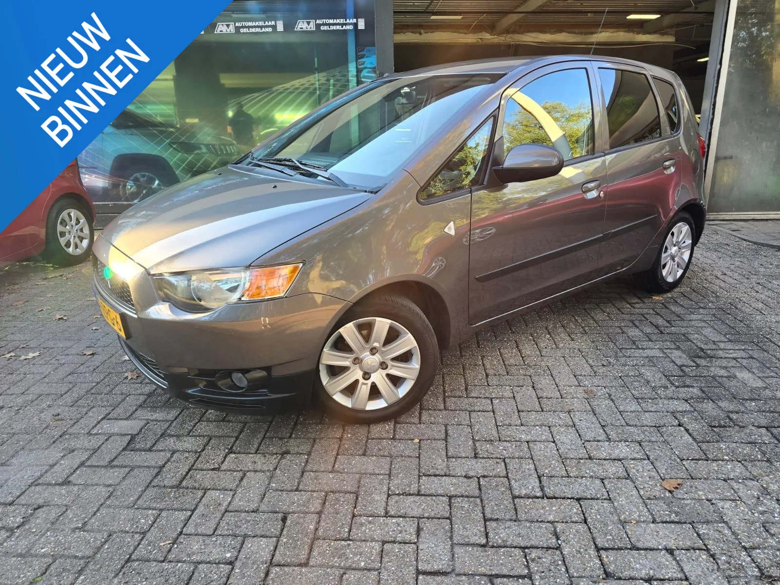 Mitsubishi Colt (2013) — foto 1