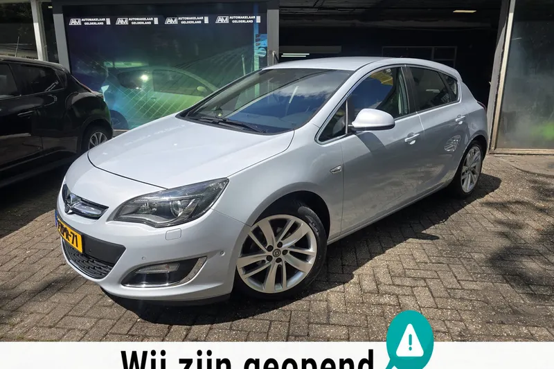 Opel Astra (2015)