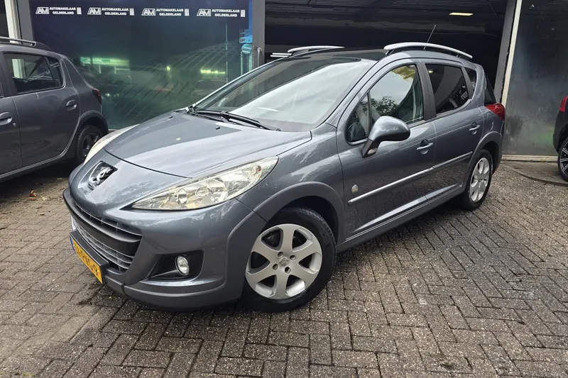 Peugeot 207 (2011)