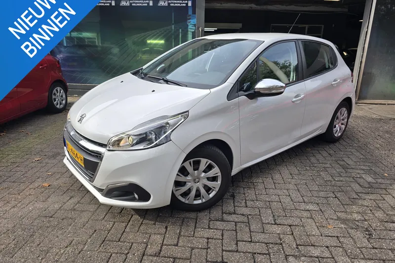 Peugeot 208 (2016)