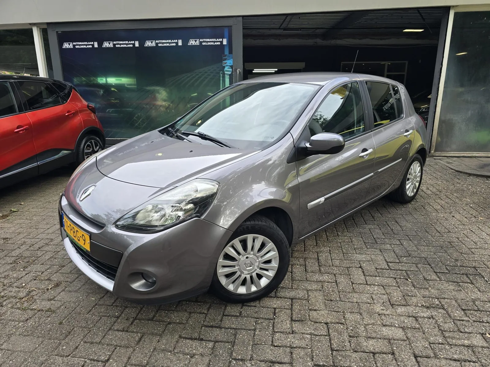 Renault Clio (2011) — foto 1